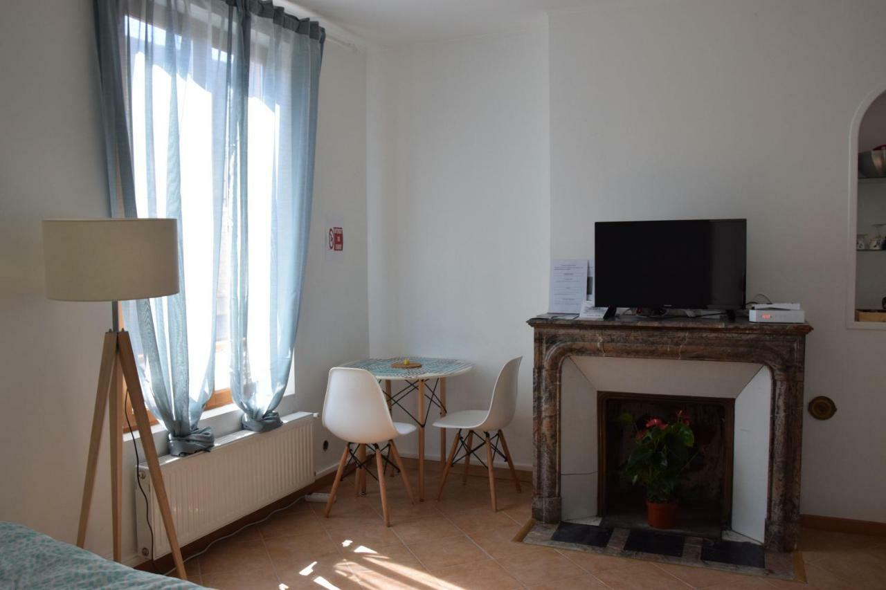 Joli Studio Plein Centre De Milly La Foret Dış mekan fotoğraf