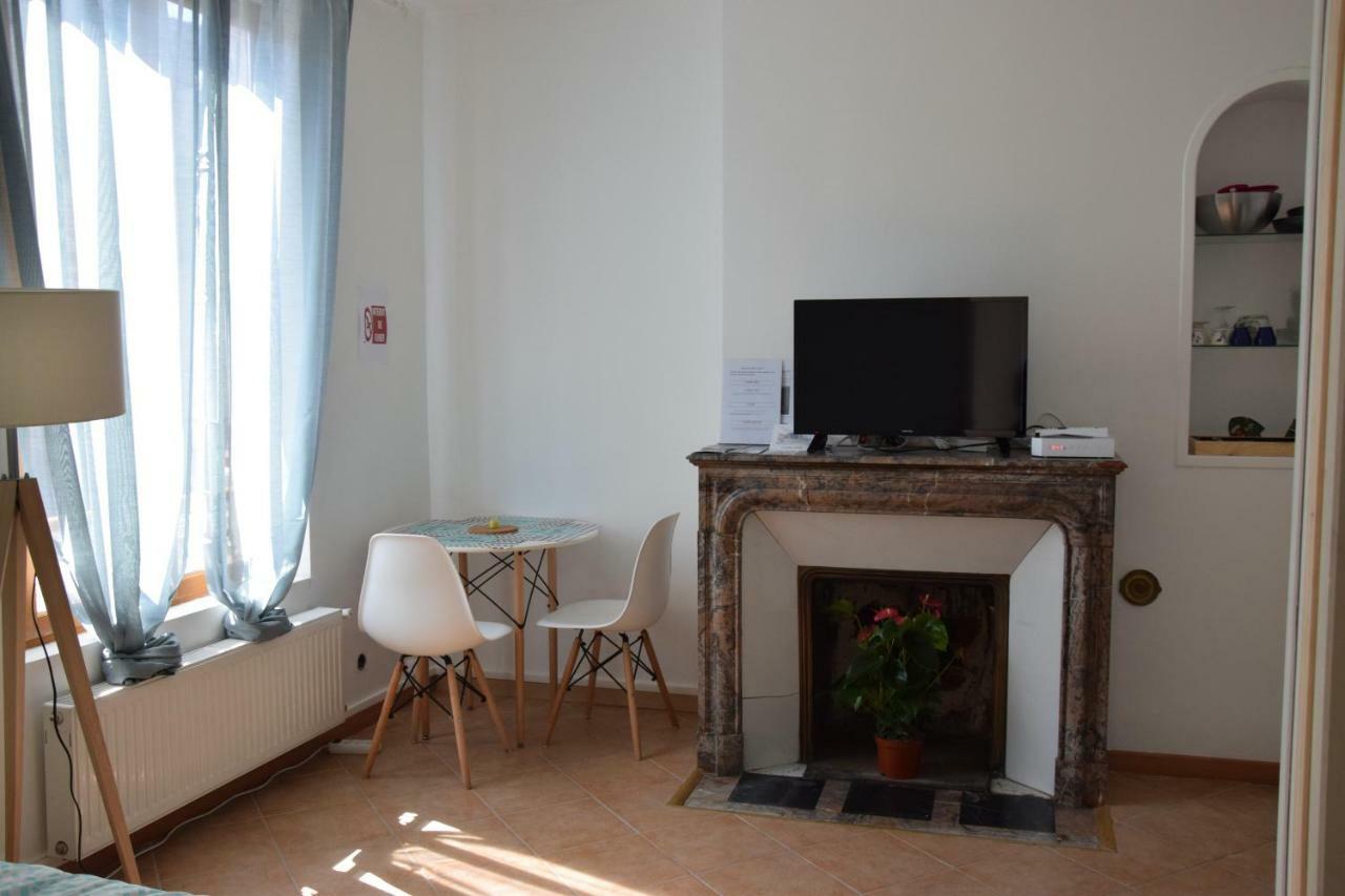 Joli Studio Plein Centre De Milly La Foret Dış mekan fotoğraf